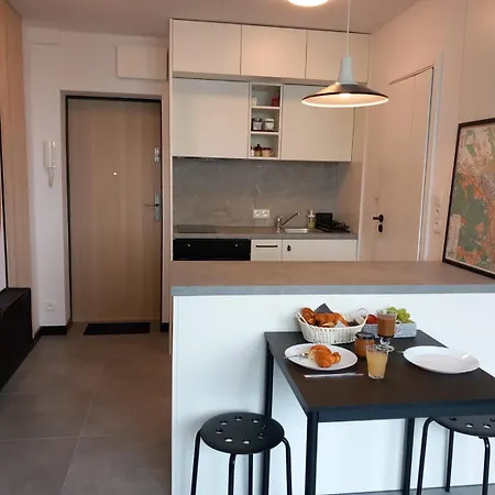 Διαμέρισμα Warszawska 24 *